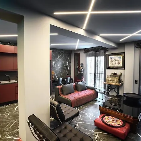 Luxury A At Mitropoleos-aristotelous Square Apartment